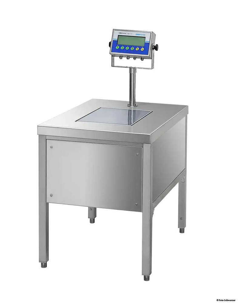 Laboratóriumi rendszerasztal beépített mérleggel