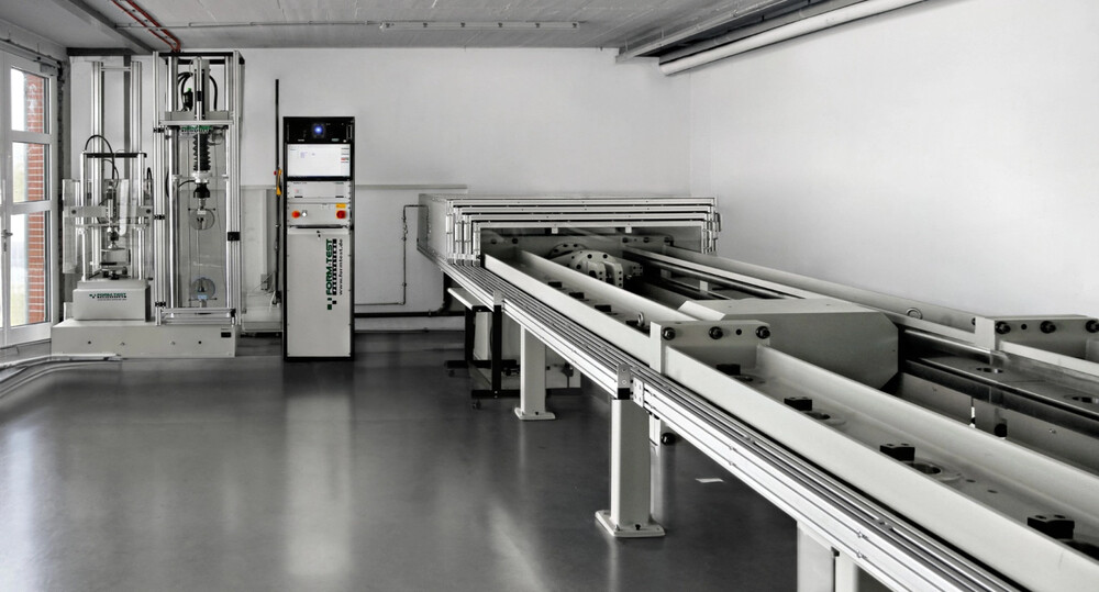 ZM 400 vízszintes szakítóvizsgálati gép